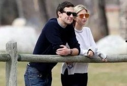 腹肌博主吃瓜,揭秘娱乐圈幕后真相