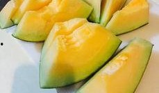 自己在家吃哈密瓜,自制哈密瓜甜品分享