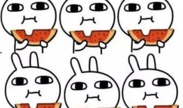 两人猜拳吃瓜,一场趣味横生的对决