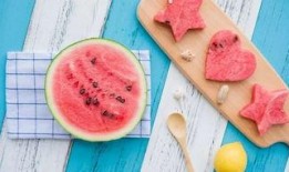 谁吃瓜吃得最快,揭秘谁吃瓜吃得最快