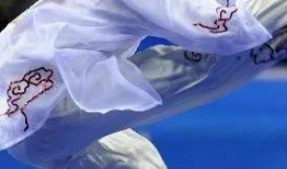 带你吃瓜奇葩跳水员