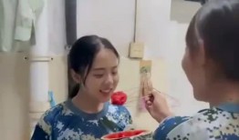 吃瓜吃到自己室友,一场吃瓜引发的宿舍风云