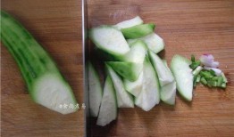 吃小白瓜图片真实大全,新鲜美味尽收眼底