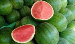 大夏天吃瓜好吗,大夏天吃瓜的清凉享受