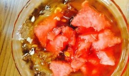 广西 蘸盐吃瓜,蘸盐吃瓜的独特味蕾体验