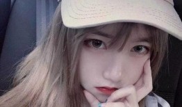 女生发吃瓜头像怎么回,女生发吃瓜头像背后的趣味解读