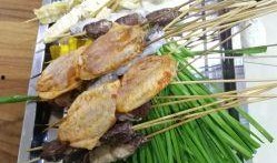 烤串吃瓜,吃瓜畅谈夏日狂欢时光