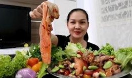 大姐吃鲜瓜视频,甜蜜滋味尽收眼底