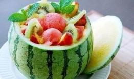 分享厂里吃瓜,共享欢乐时光