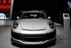 多伦多保时捷吃瓜,一场意外的网络热议